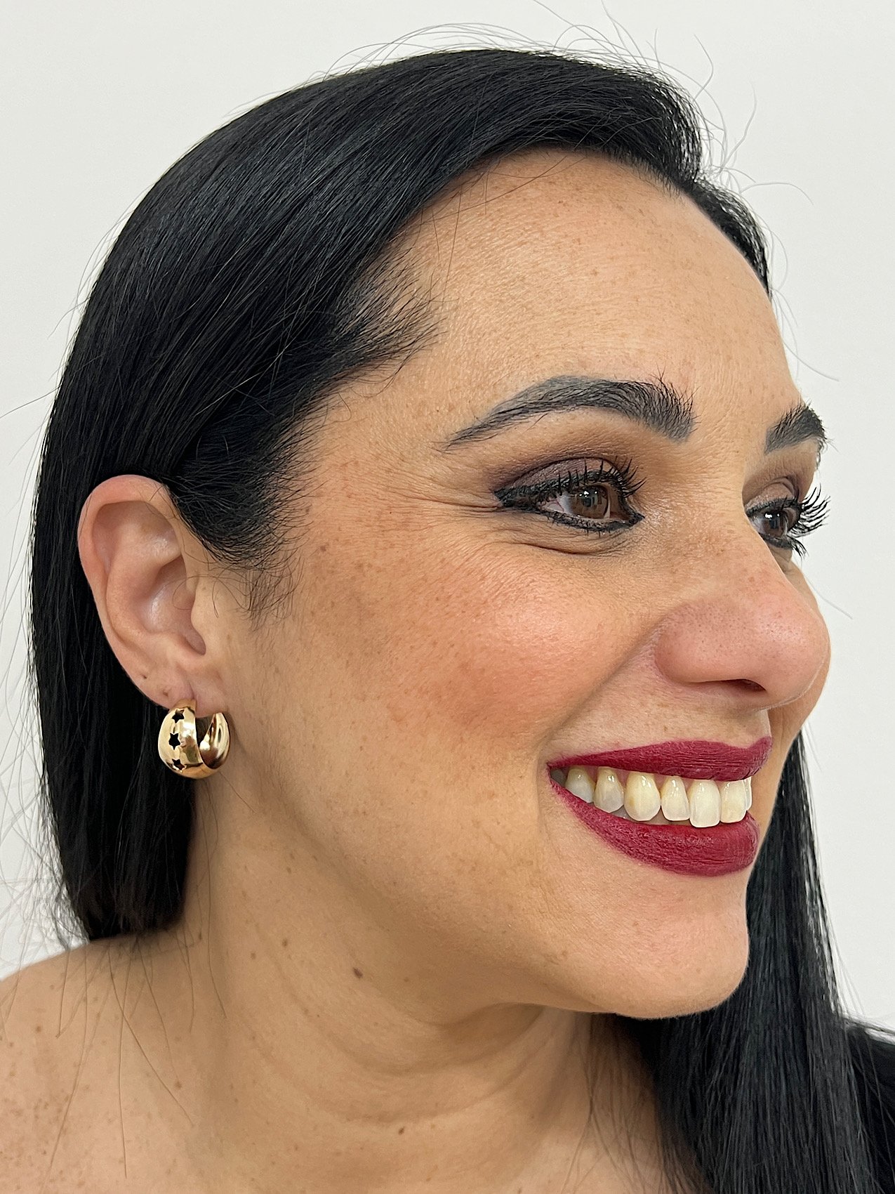 Argola Folheada a Ouro Estrela Vazado 1635