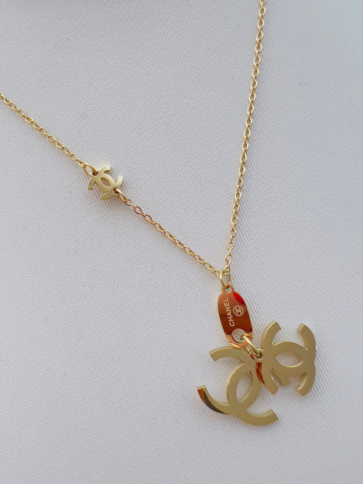 Colar Aço Inoxidável Inspiração Dourado 8808