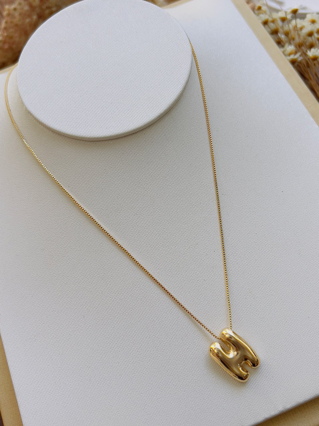 Colar Folheado a Ouro Bubble Letra H 5340