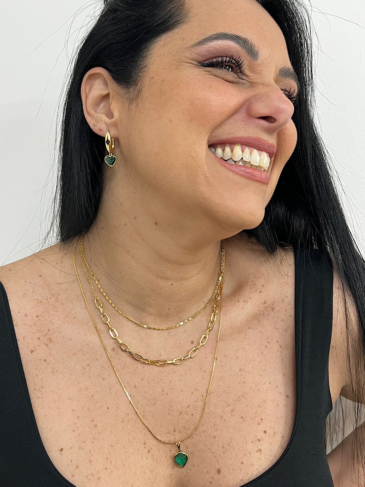 Colar Triplo Folheado a Ouro Coração Esmeralda 4989