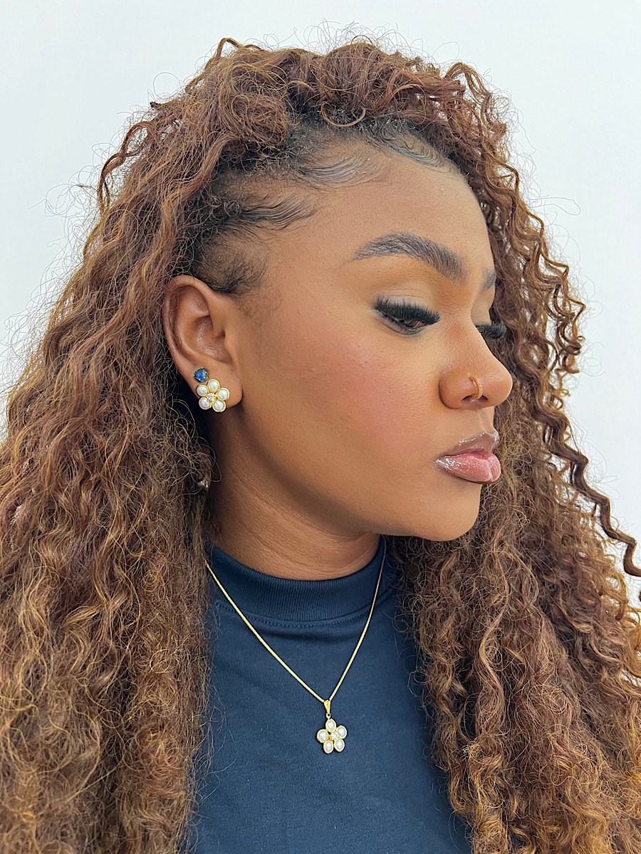 Conjunto Folheado a Ouro Flor Perola 3823